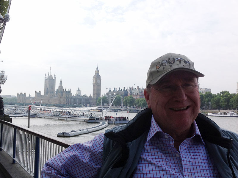 IzzyZalcberg_PayBackYourAngel_investor_insight_advice_investing_in_marijuana_cannabis_weed_cancer_survivor_options_trader_chicago_travel_europe_cashinbis_cannaeo